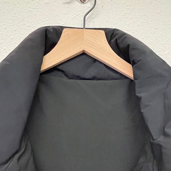 Torrid Black Puffer Vest - See Measurements - Picture 4 of 5
